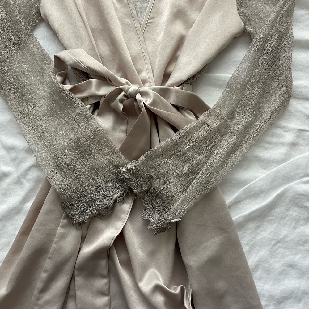 Flora Nikrooz Champagne Robe